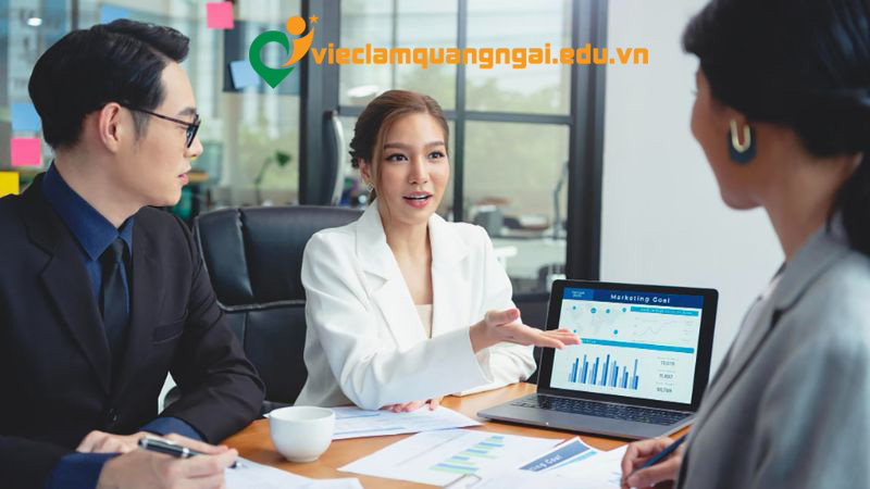 Chuyên viên Digital Marketing
