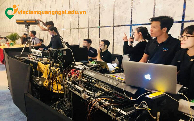 Kỹ năng xử lý tính huống.