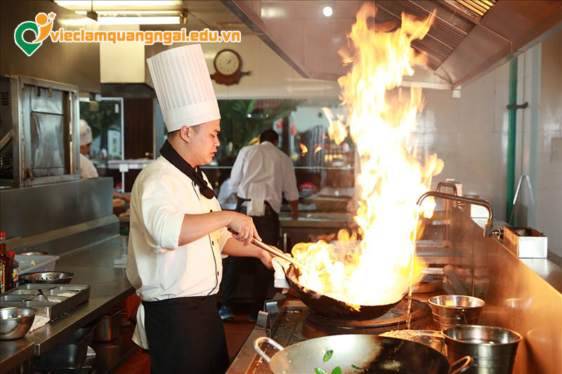 Mức lương đầu bếp theo từng vị trí